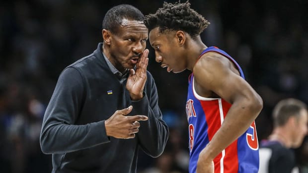 dwane casey saben lee
